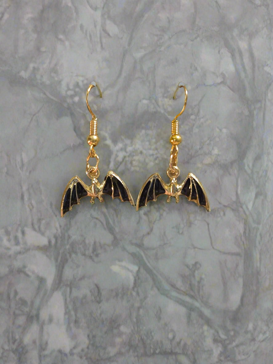 Halloween earring metal bat