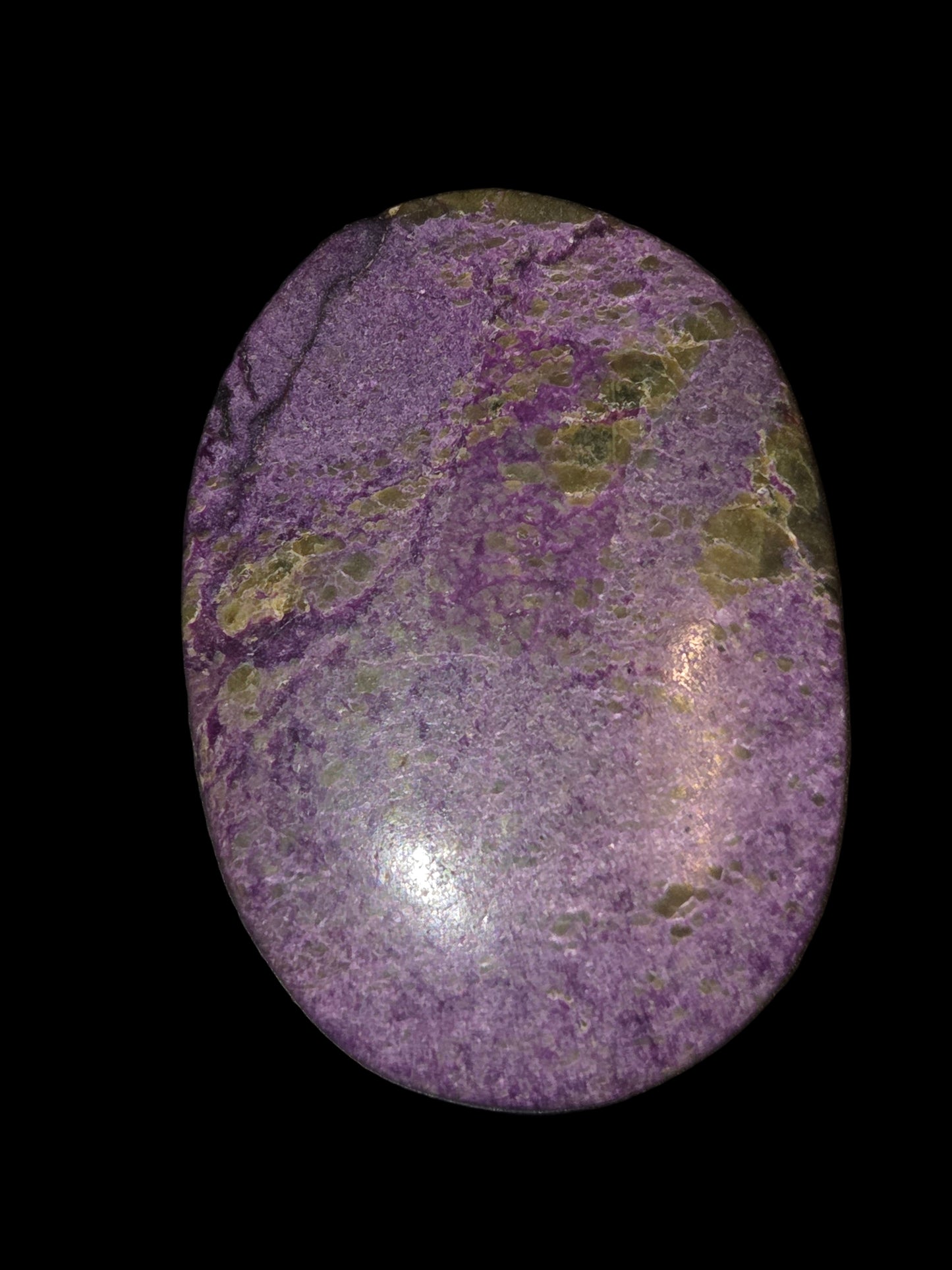 Stichtite cabochon