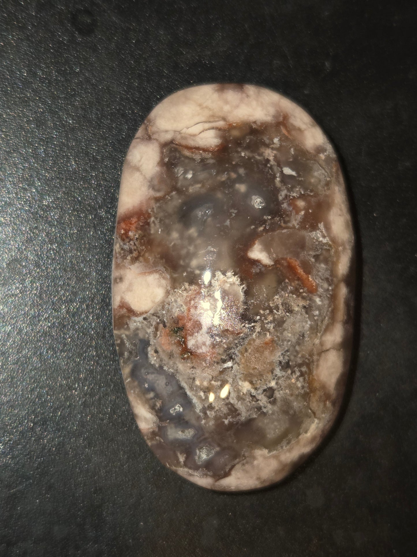 Flower agate palm stone