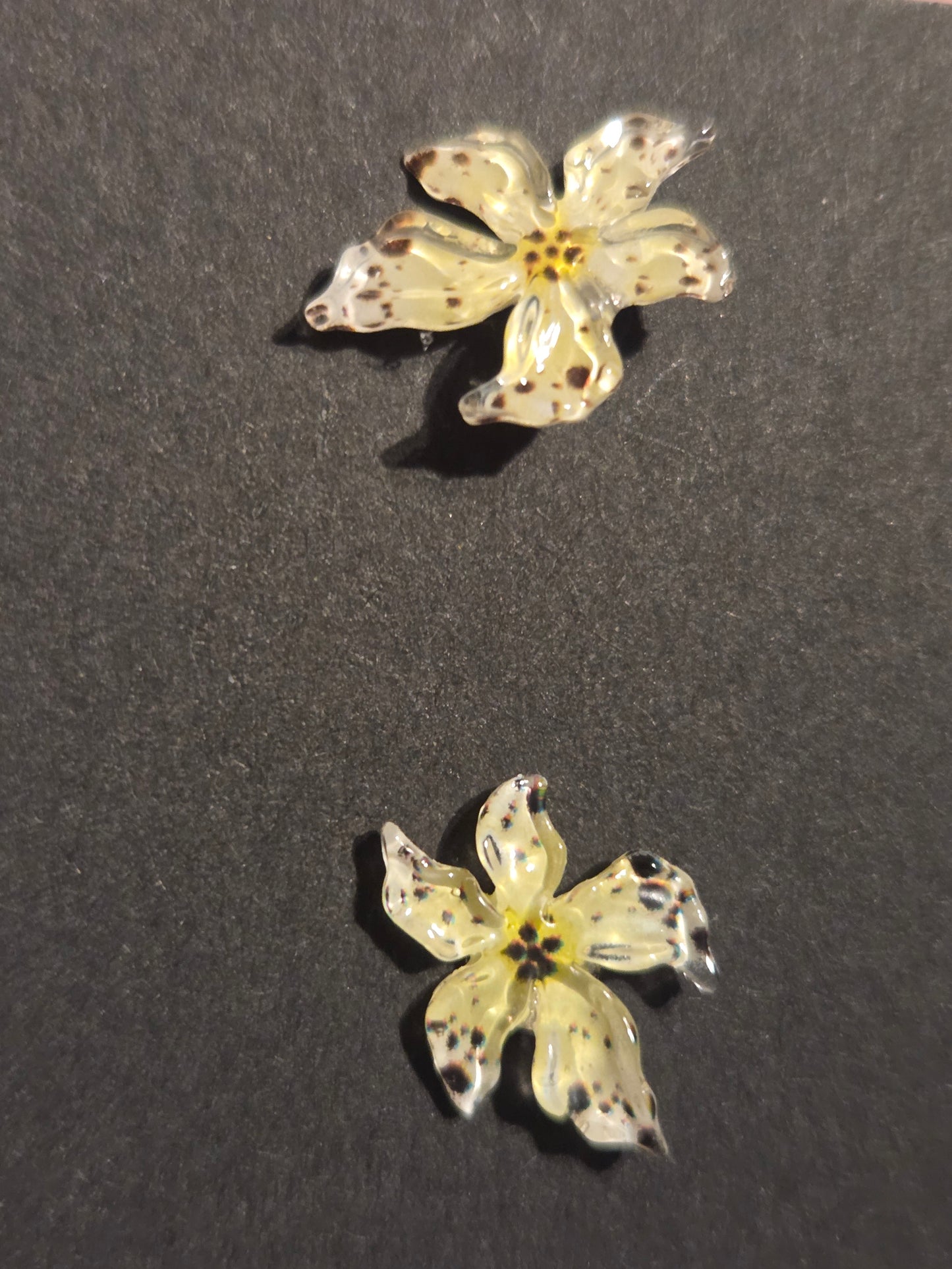 Earring-post Flowers