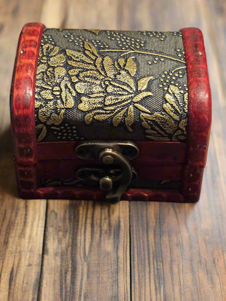 Wooden Tumble Chest