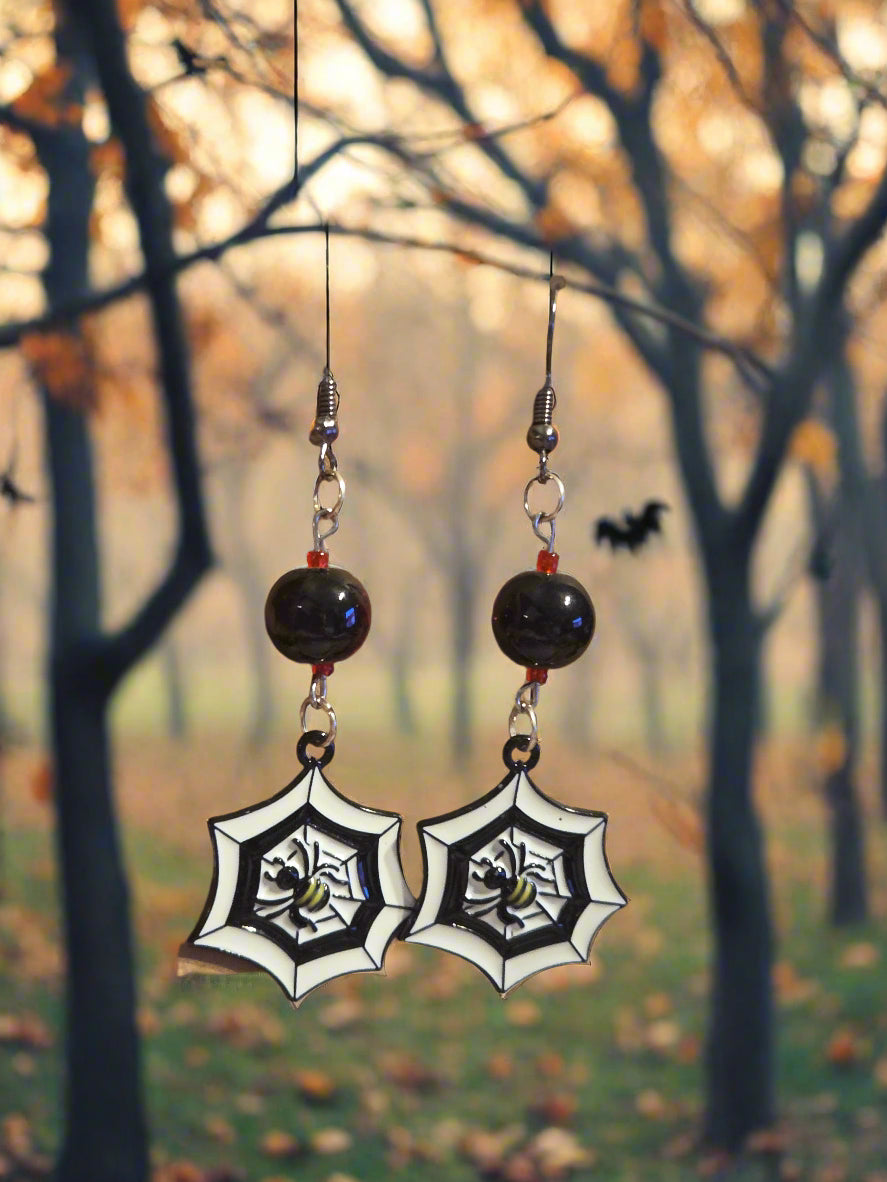 Halloween earrings spider web