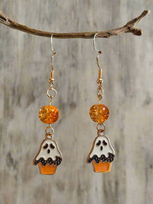 Halloween earring cupcake ghost