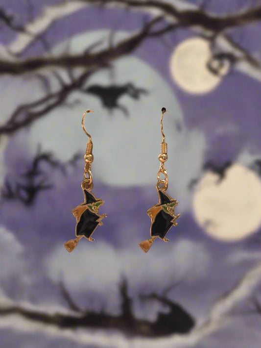 Halloween earring witch