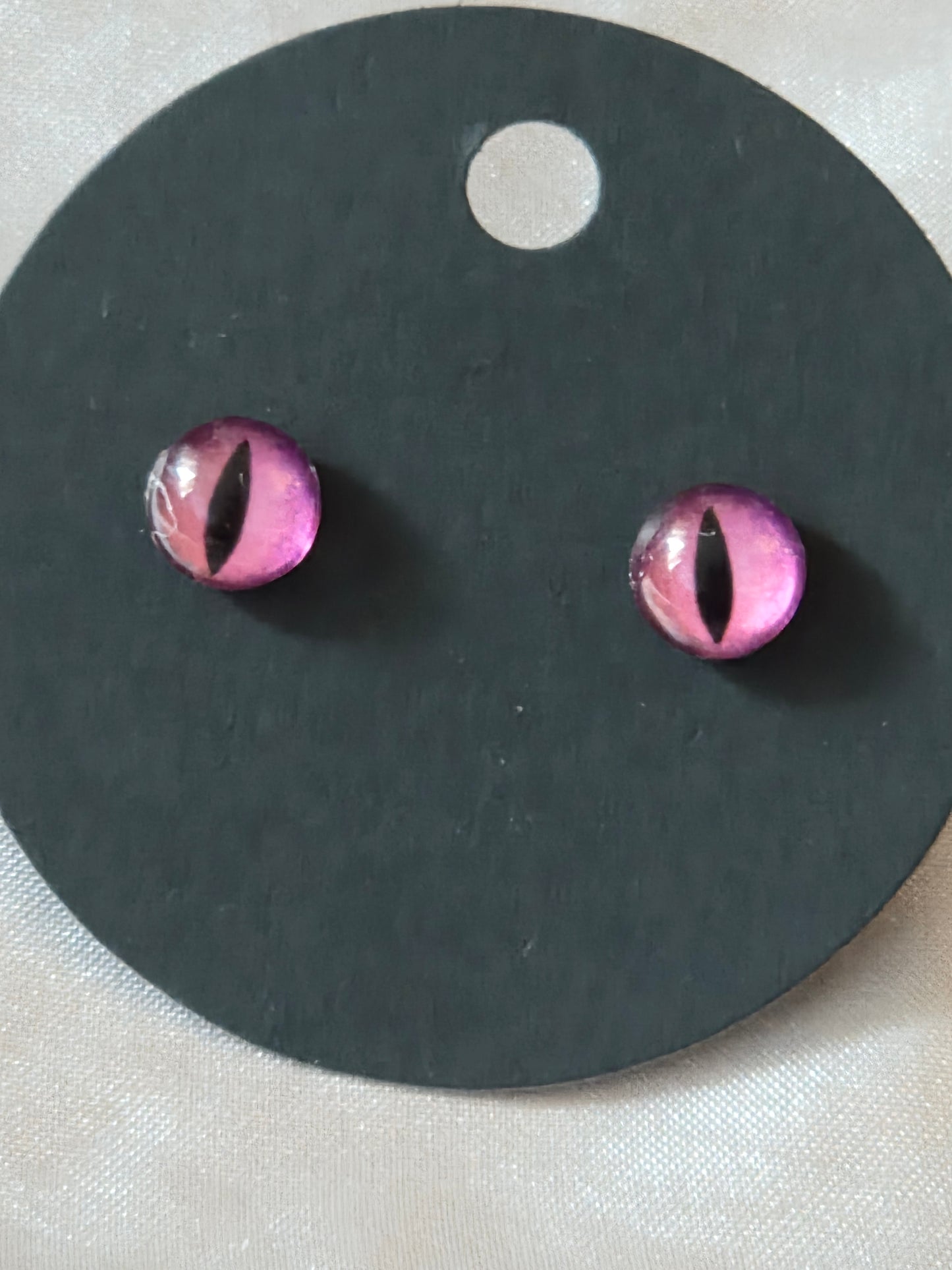 Cat eye earrings