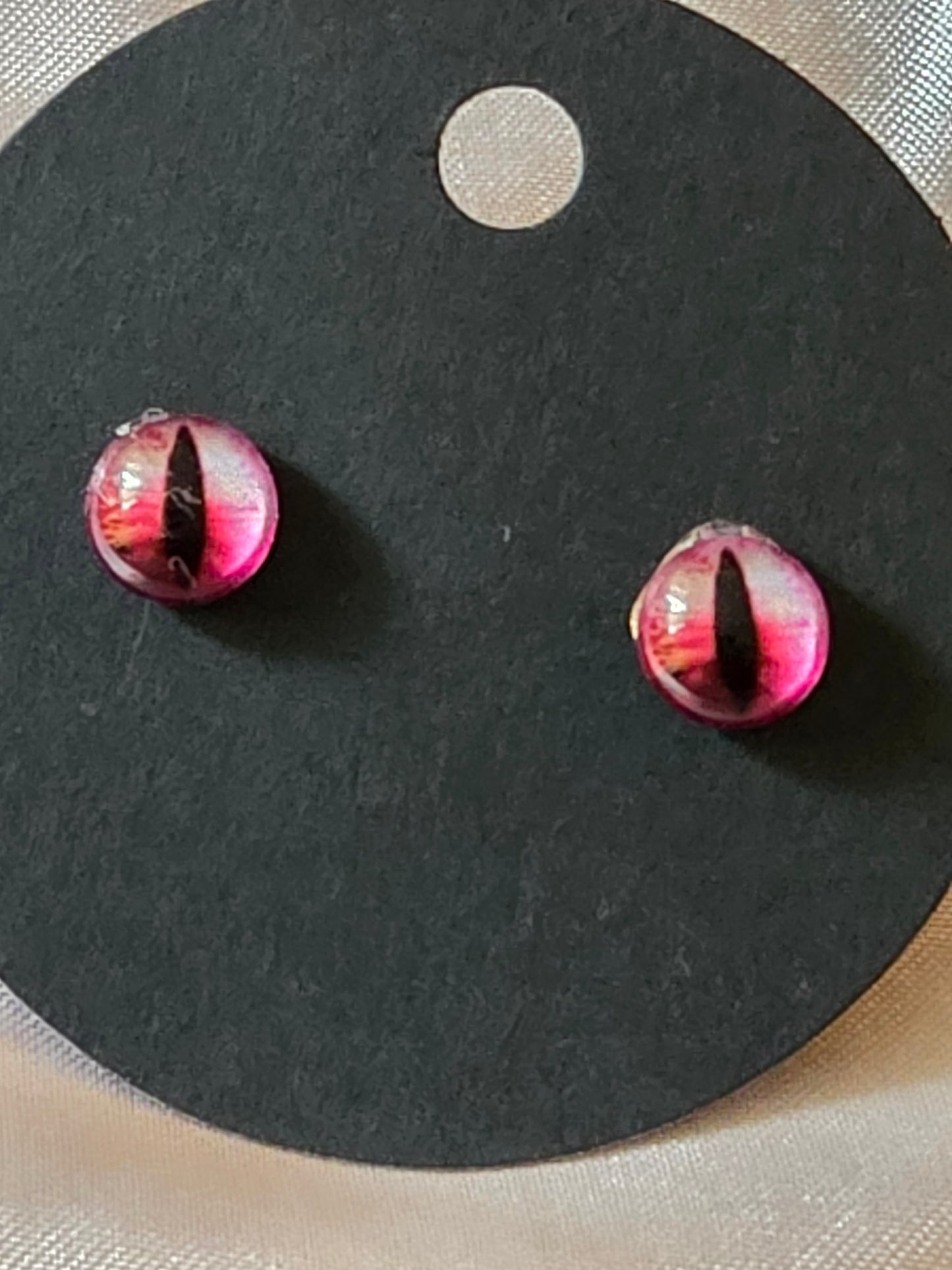 Cat eye earrings
