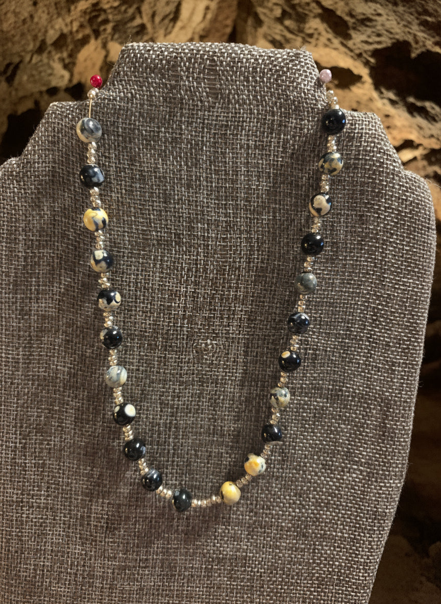 Necklace Orca Agate