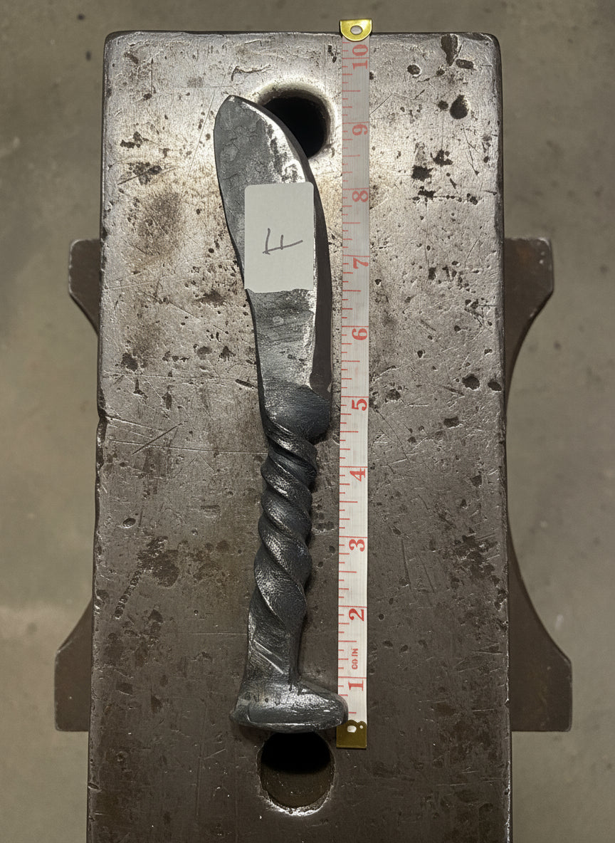 Railroad spike knife with forge scale knife F