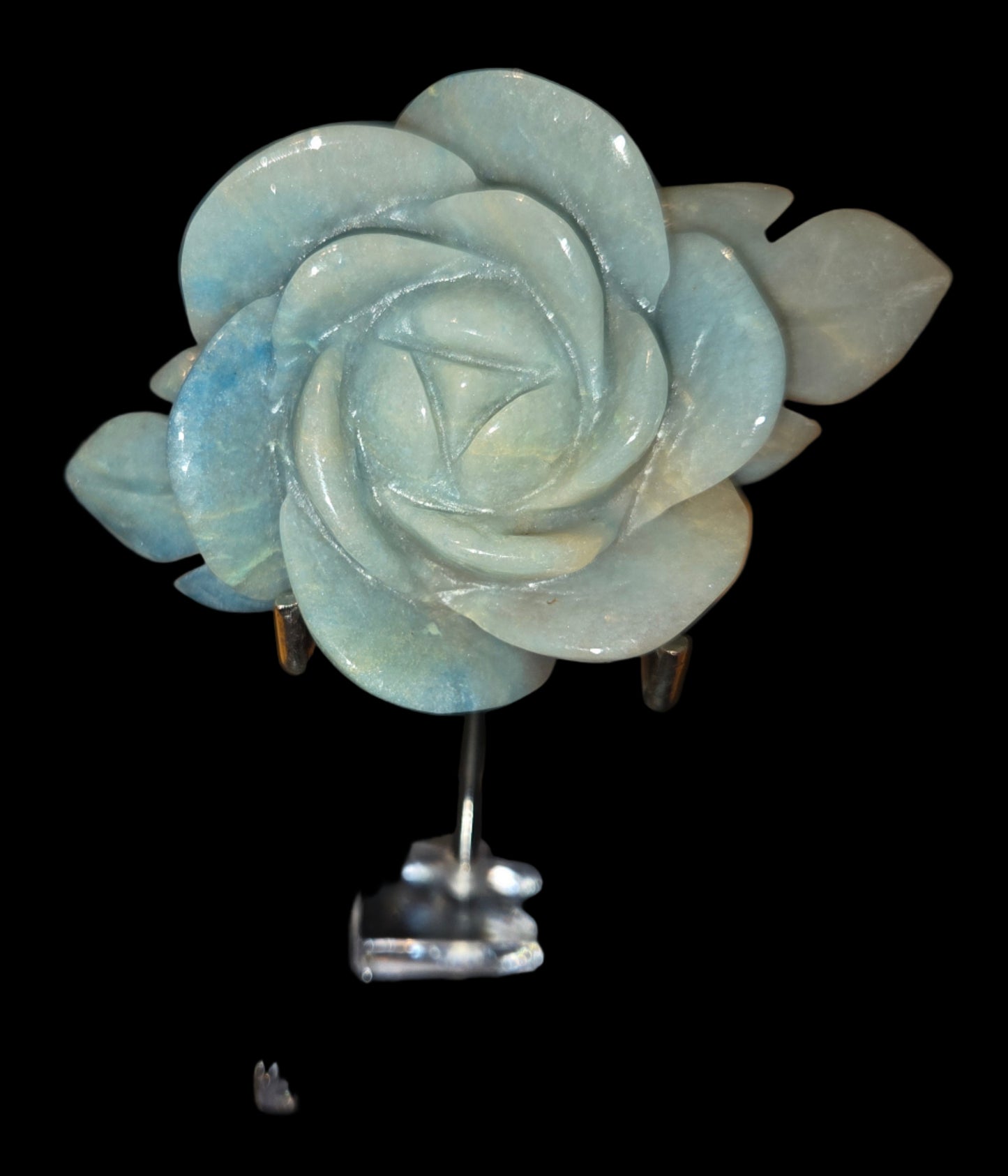 Trolite flower carving