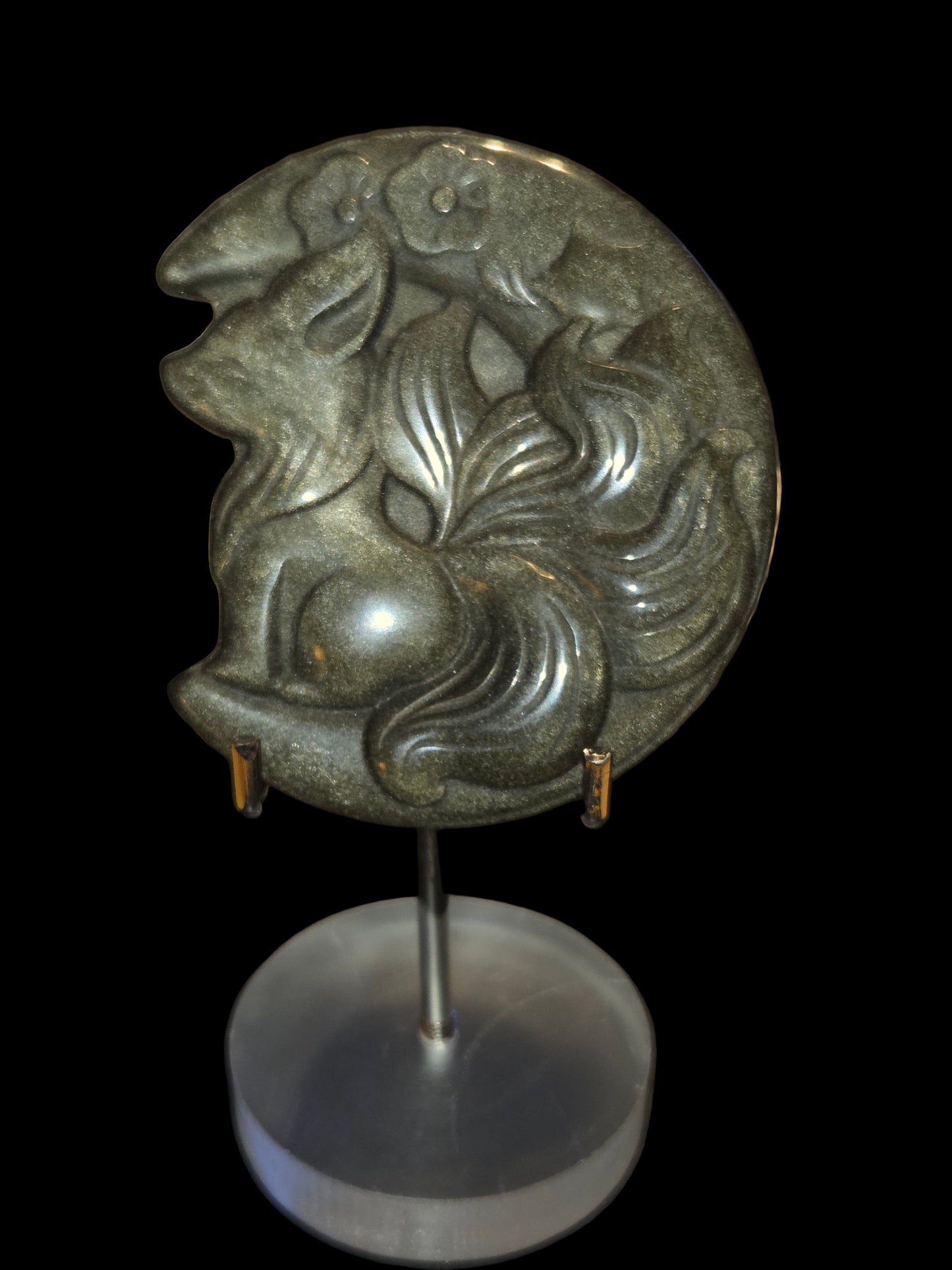 Golden obsidian nine tale fox carving