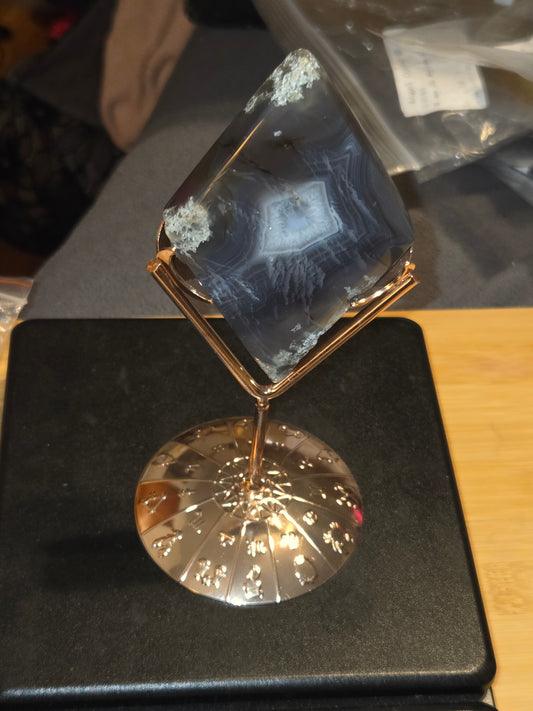 Moss agate diamond
